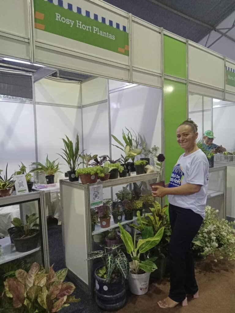 "Rosy das Plantas" relata como mudou de vida através da agricultura