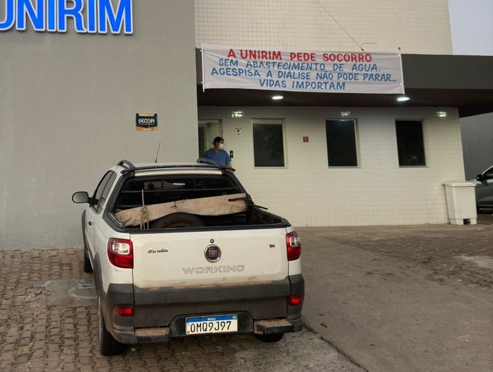 Funcionários de clínica de hemodiálise denunciam falta de água em Parnaíba — Foto: Reprodução