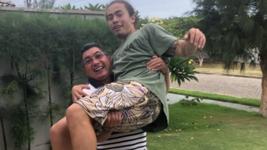 Whindersson Nunes e seu pai (Foto: Reprodução Redes Sociais)